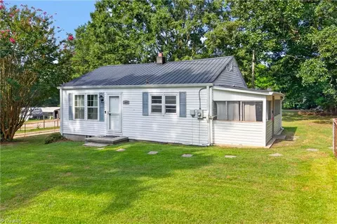 165 Tupelo Ln, Lexington, NC 27292