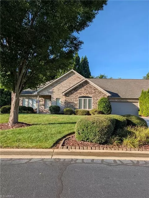 6309 Stone Gables Ct, Jamestown, NC 27282
