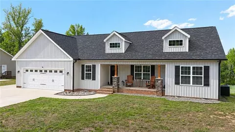 338 Price St, Stoneville, NC 27048
