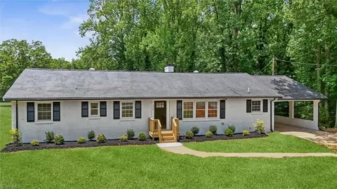 426 Fitch Dr, Mebane, NC 27302