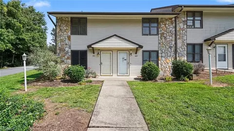 1001 Rock Knoll Ct #228, Winston Salem, NC 27107
