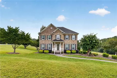 121 Reich Farm Ct, Lexington, NC 27295