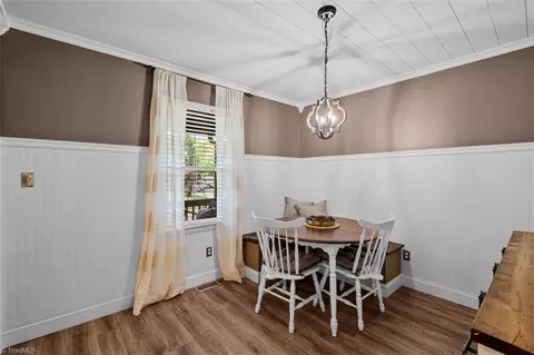 Entry Way - 7317 Farmbrook Pl, Thomasville, NC 27360 photo 2 of 5