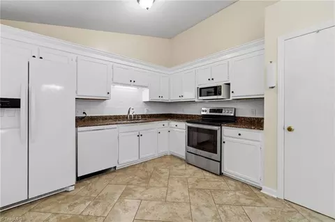 Kitchen - 808 Circle Dr, High Point, NC 27262 photo 5 of 7