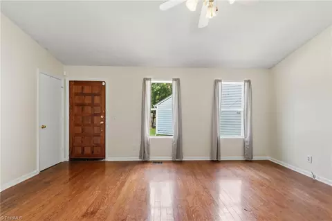 Living - 808 Circle Dr, High Point, NC 27262 photo 2 of 5