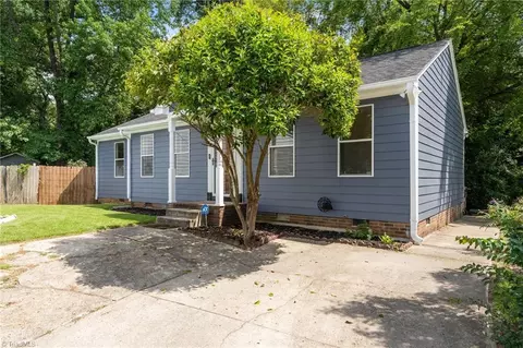 Exterior - 808 Circle Dr, High Point, NC 27262 photo 5 of 6