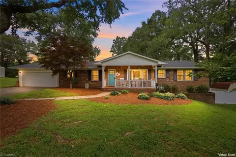 1008 Augusta Ct, Kernersville, NC 27284