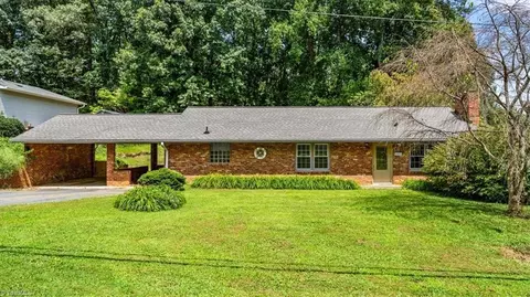 4009 Alonzo Dr, Winston Salem, NC 27104
