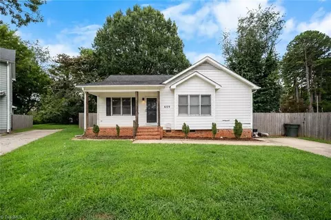 609 Forest Brook Dr, Greensboro, NC 27406