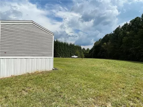 200 Beam Dr, Thomasville, NC 27360 photo 21