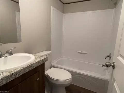 200 Beam Dr, Thomasville, NC 27360 photo 12