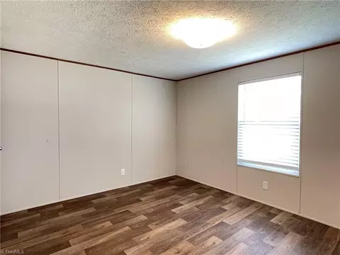200 Beam Dr, Thomasville, NC 27360 photo 11