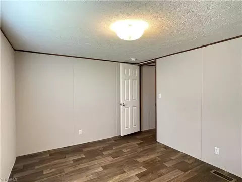 200 Beam Dr, Thomasville, NC 27360 photo 10