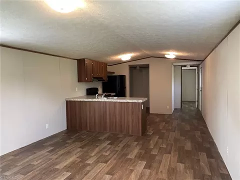 200 Beam Dr, Thomasville, NC 27360 photo 3