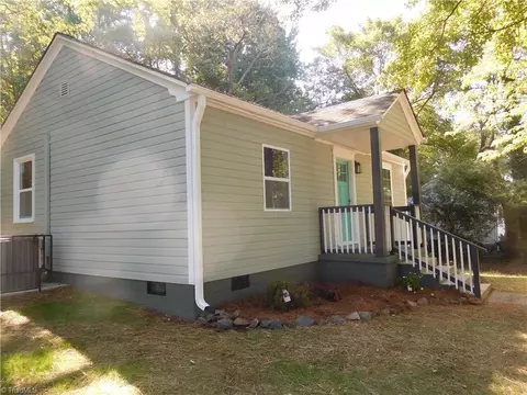 144 Edgewood Cir, Winston Salem, NC 27127