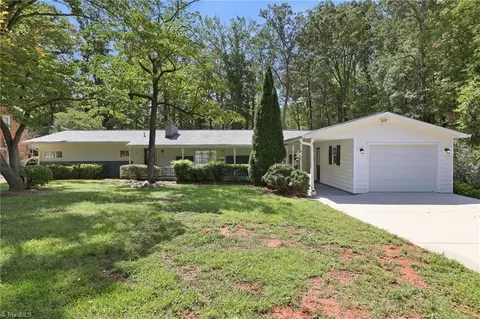204 Pineburr Rd, Greensboro, NC 27455