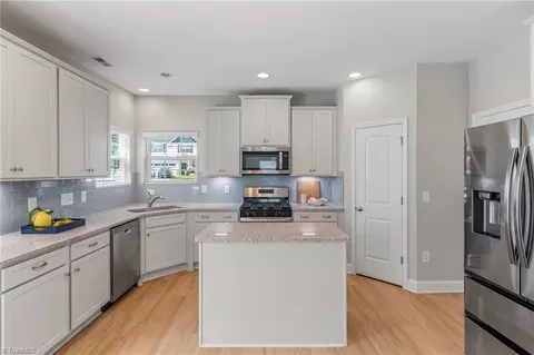 Kitchen - 2275 Campbell Loop, Burlington, NC 27215 photo 1 of 3