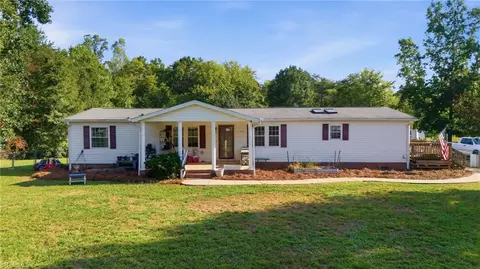 212 Teal Dr, Reidsville, NC 27320