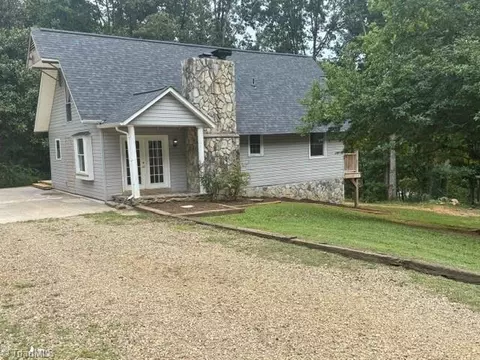 2272 Shoe Rd, Millers Creek, NC 28651