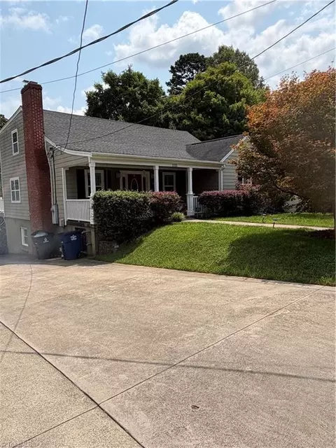 1111 Irving St, Winston Salem, NC 27103