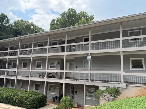 2958 Ramsgate Ct, Winston Salem, NC 27106