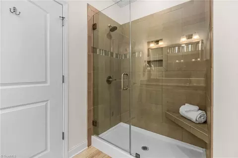 Bath - 3707 Wheat St, High Point, NC 27265 photo 2 of 3