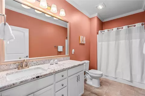 Bath - 3707 Wheat St, High Point, NC 27265 photo 3 of 3