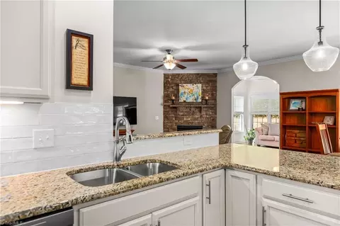 Kitchen - 3707 Wheat St, High Point, NC 27265 photo 4 of 5