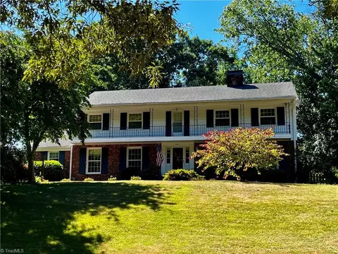 3011 Henderson Rd, Greensboro, NC 27410