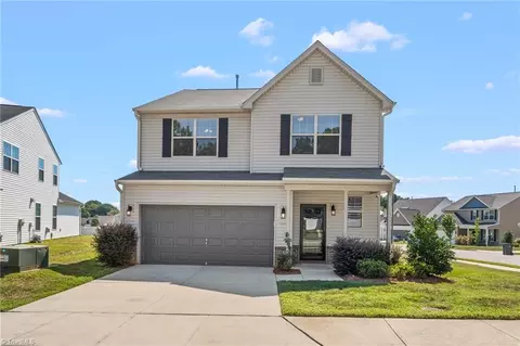 231 Unity Point Ln, Kernersville, NC 27284