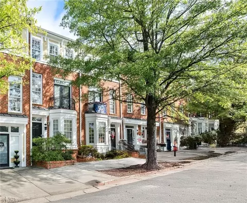 205 Southside Sq, Greensboro, NC 27406