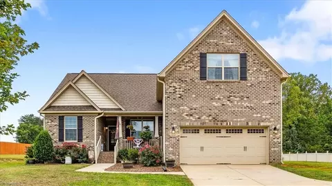 9141 Warren Rd, Kernersville, NC 27284