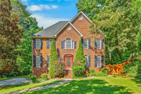 604 Doe Run Dr, Kernersville, NC 27284