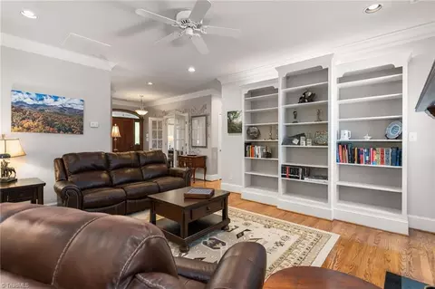 Living - 408 Deer Path, Eden, NC 27288 photo 4 of 6