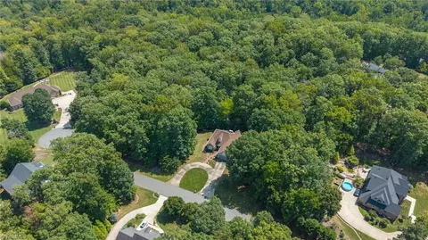 View/Area - 408 Deer Path, Eden, NC 27288 photo 2 of 6