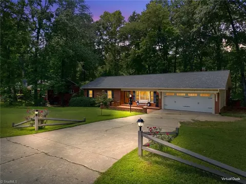 305 Heritage Cir, Statesville, NC 28625