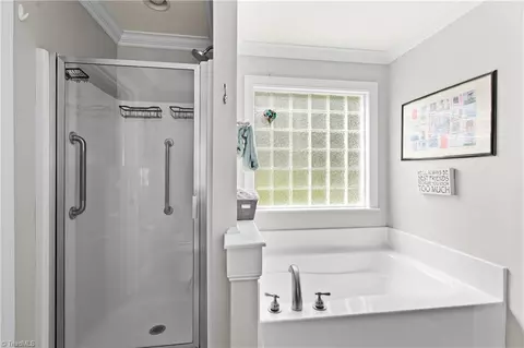 Bath - 189 Cabot Dr, Winston Salem, NC 27103 photo 1 of 1