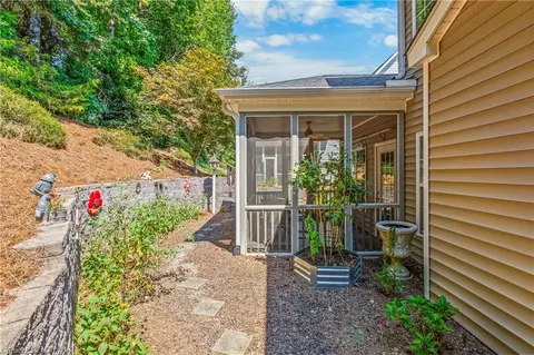 Exterior - 189 Cabot Dr, Winston Salem, NC 27103 photo 4 of 4