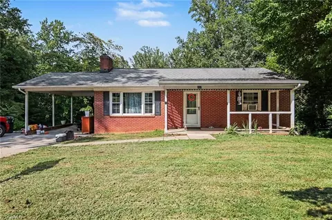 317 Lucinda Ln, Kernersville, NC 27284