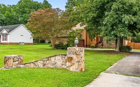 2016 Ledford Rd, Greensboro, NC 27406
