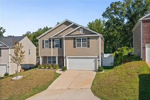 6777 Capstone Ct, Rural Hall, NC 27045