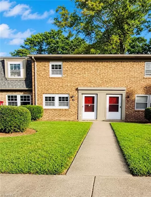 1929 Vantage Point Pl #J, Greensboro, NC 27407