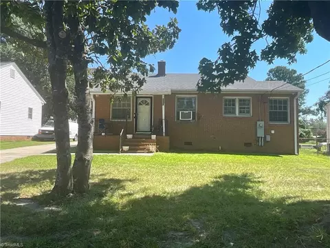 1107 Avalon Rd, Greensboro, NC 27401