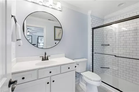 Bath - 4803 Hampton Oak Ct, Clemmons, NC 27012 photo 6 of 6