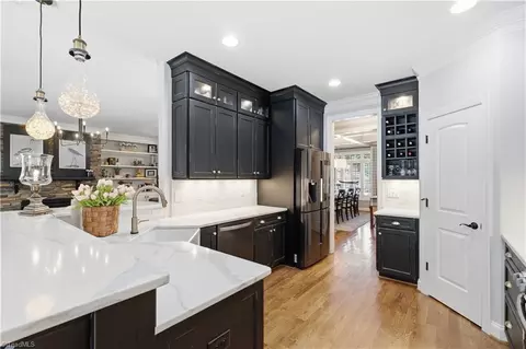 Kitchen - 4803 Hampton Oak Ct, Clemmons, NC 27012 photo 3 of 4