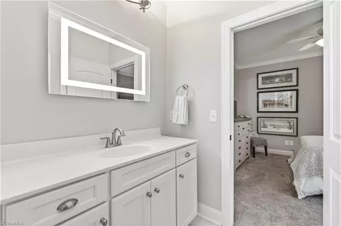 Bath - 4803 Hampton Oak Ct, Clemmons, NC 27012 photo 5 of 6