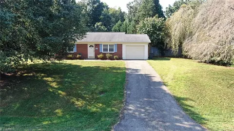 1804 Ramsey Rd, Kernersville, NC 27284
