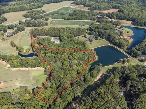 00 Twin Lakes Dr, Reidsville, NC 27320