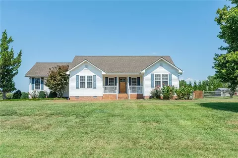 660 Hugh Miller Rd, Lexington, NC 27292