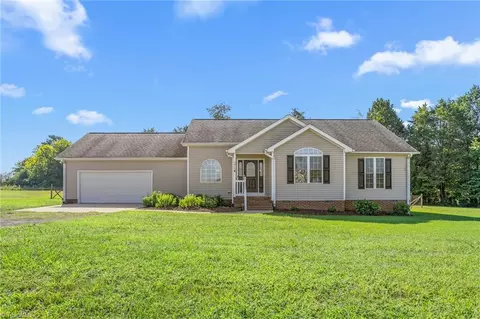6814 Mcpherson Clay Rd, Liberty, NC 27298